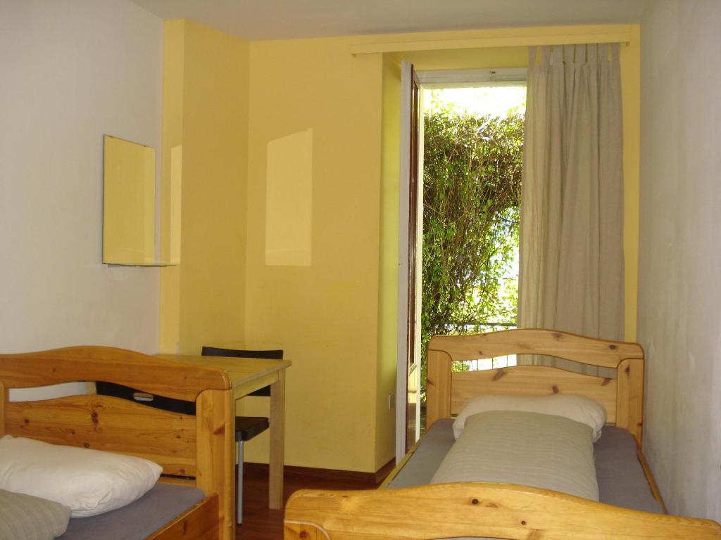 Hostel Lion Lodge Luzern Bilik gambar